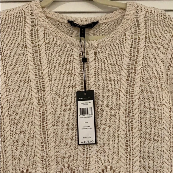 GET FALL READY WITH THIS DARLING SWEATER - Picture 4 of 10